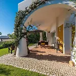 Villa Viola By Gabi Miguel *