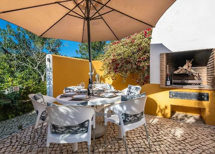 Viola By Gabi Miguel ヴィラ