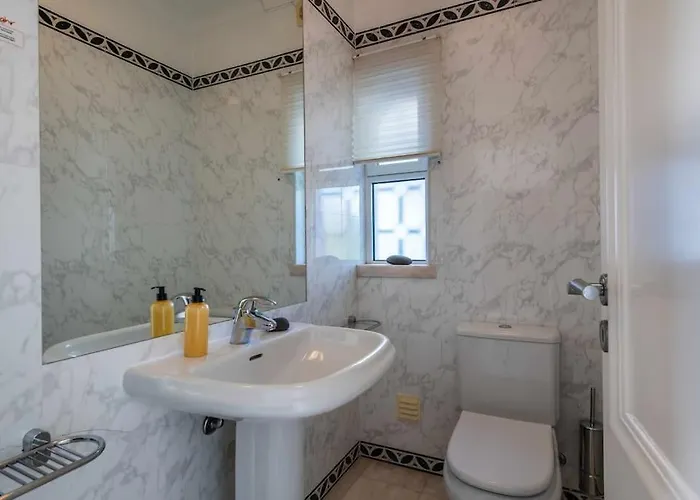 Viola By Gabi Miguel *